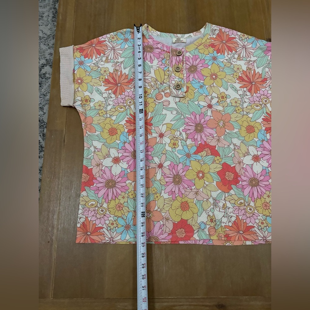 BiBi Floral Multicolor Top - Picture 9 of 9
